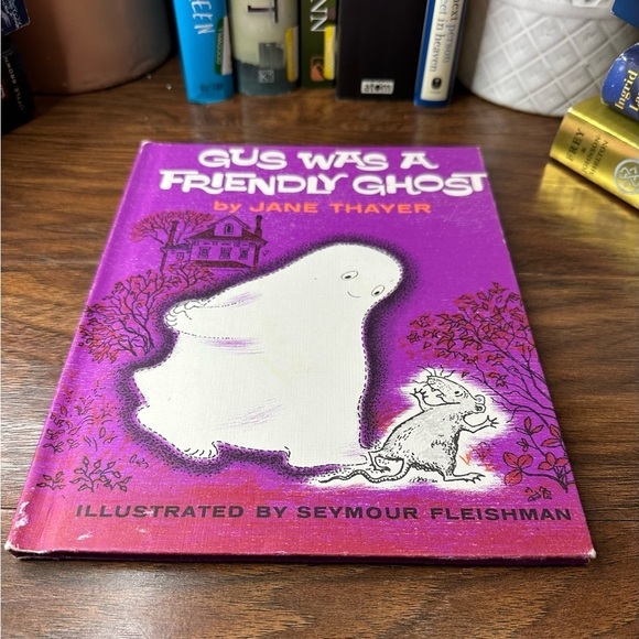 Gus was a Friendly Ghost Book - Picture 1 of 7